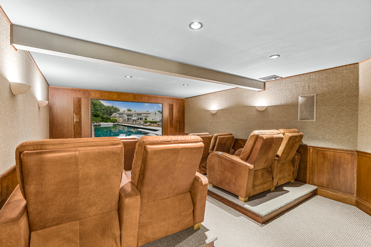 165 Bridle Trail Road Needham, MA 02492 - Photo 11 of 21 a living room with furniture