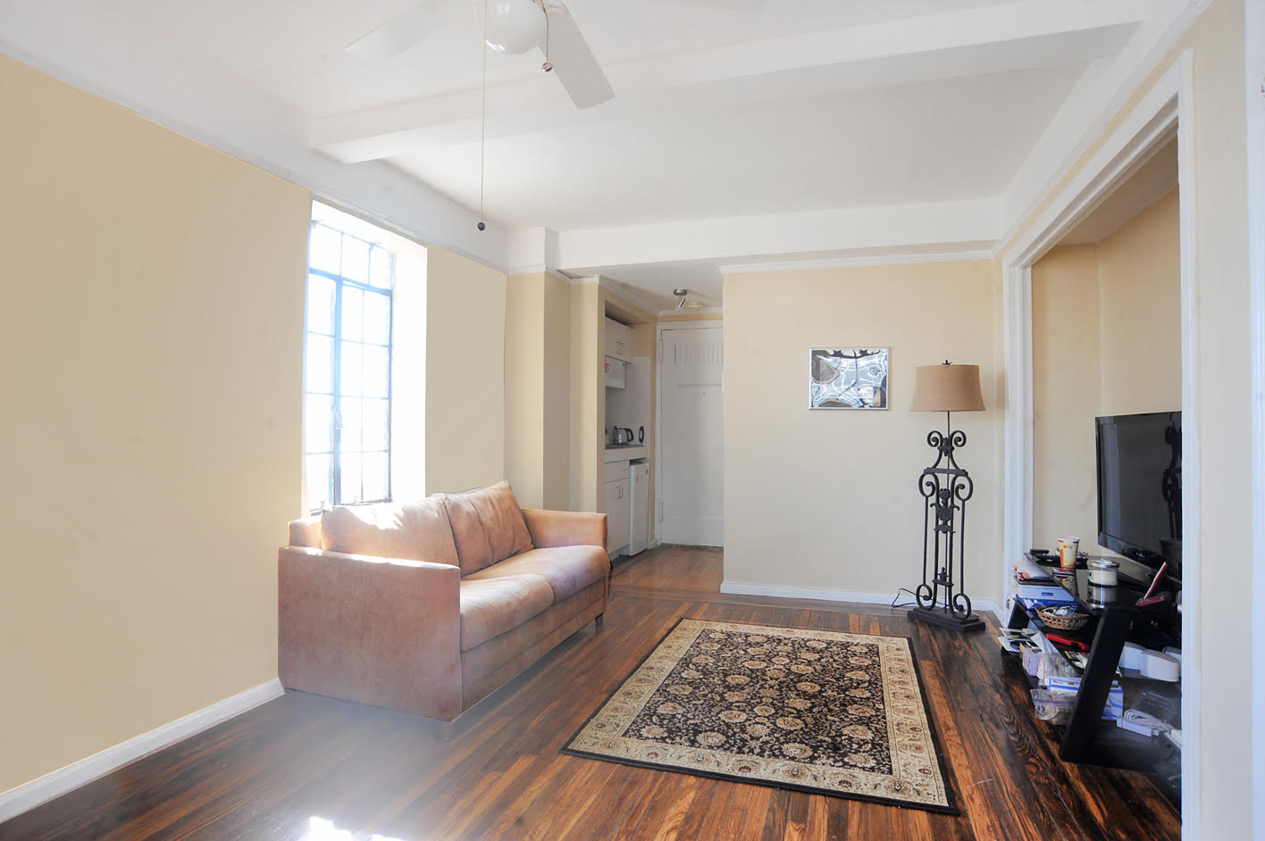 45 Tudor City Place, Unit 1201 Manhattan, NY 10017 - Photo 3 of 9