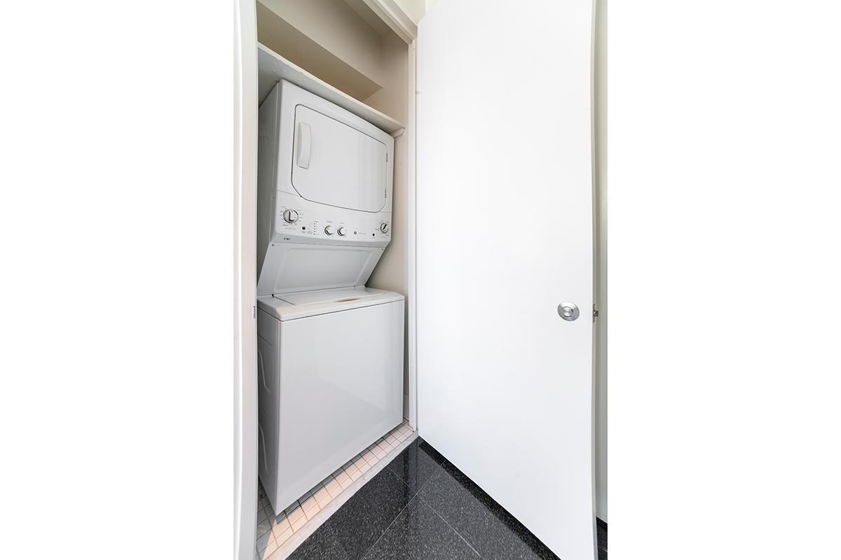 240 East 39th Street, Unit Undisclosed Manhattan, NY 10016 - Photo 5 of 15 Gallery Image 5