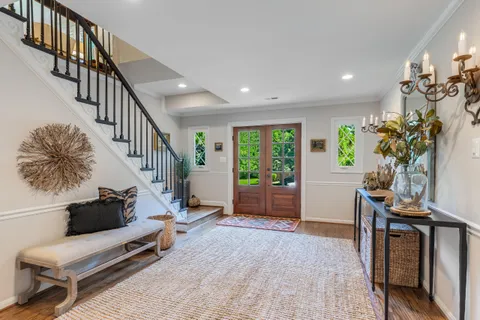 $1,250,000 | 1702 Mason Hill Drive, Alexandria, VA 22307