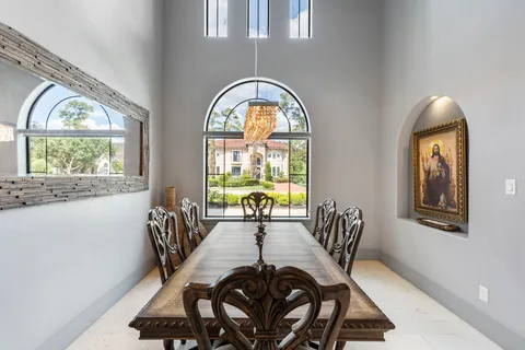 $975,000 | 16015 Fawn Vista, Houston, TX 77068