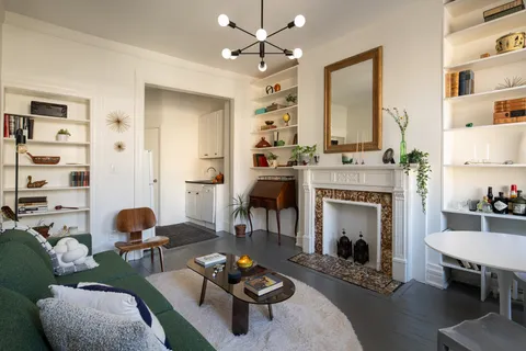 $500,000 | 264 West 22nd Street | Chelsea