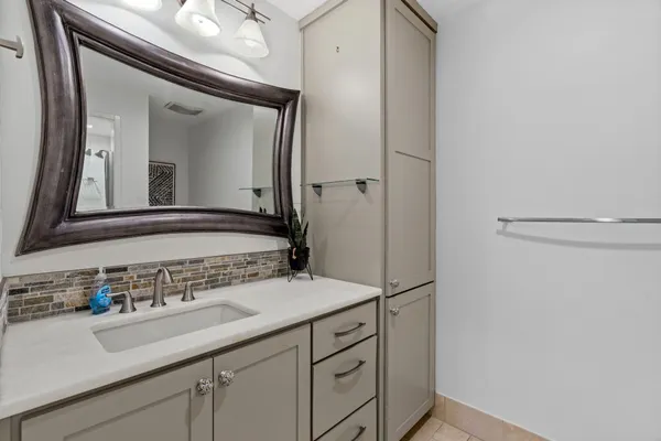 $624,900 | 6820 Cypress Point North, Unit 28, Austin, TX 78746