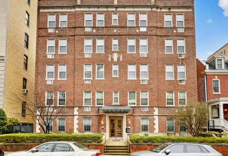 $415,000 | 2010 Kalorama Road Northwest, Unit 304, Washington, DC 20009