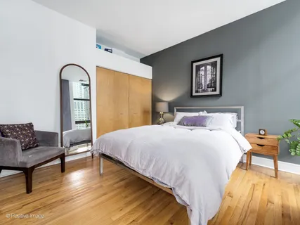 $250,000 | 212 West Washington Street, Unit 812, Chicago, IL 60606