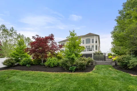 $2,650,000 | 17 Walnut Hill Lane, Cohasset, MA 02025