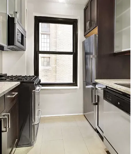 $5,100 | 56 7th Avenue, Unit 2C | West Village
