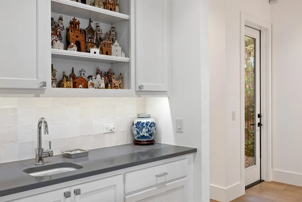 $3,895,000 | 9508 Veletta Place, Austin, TX 78735