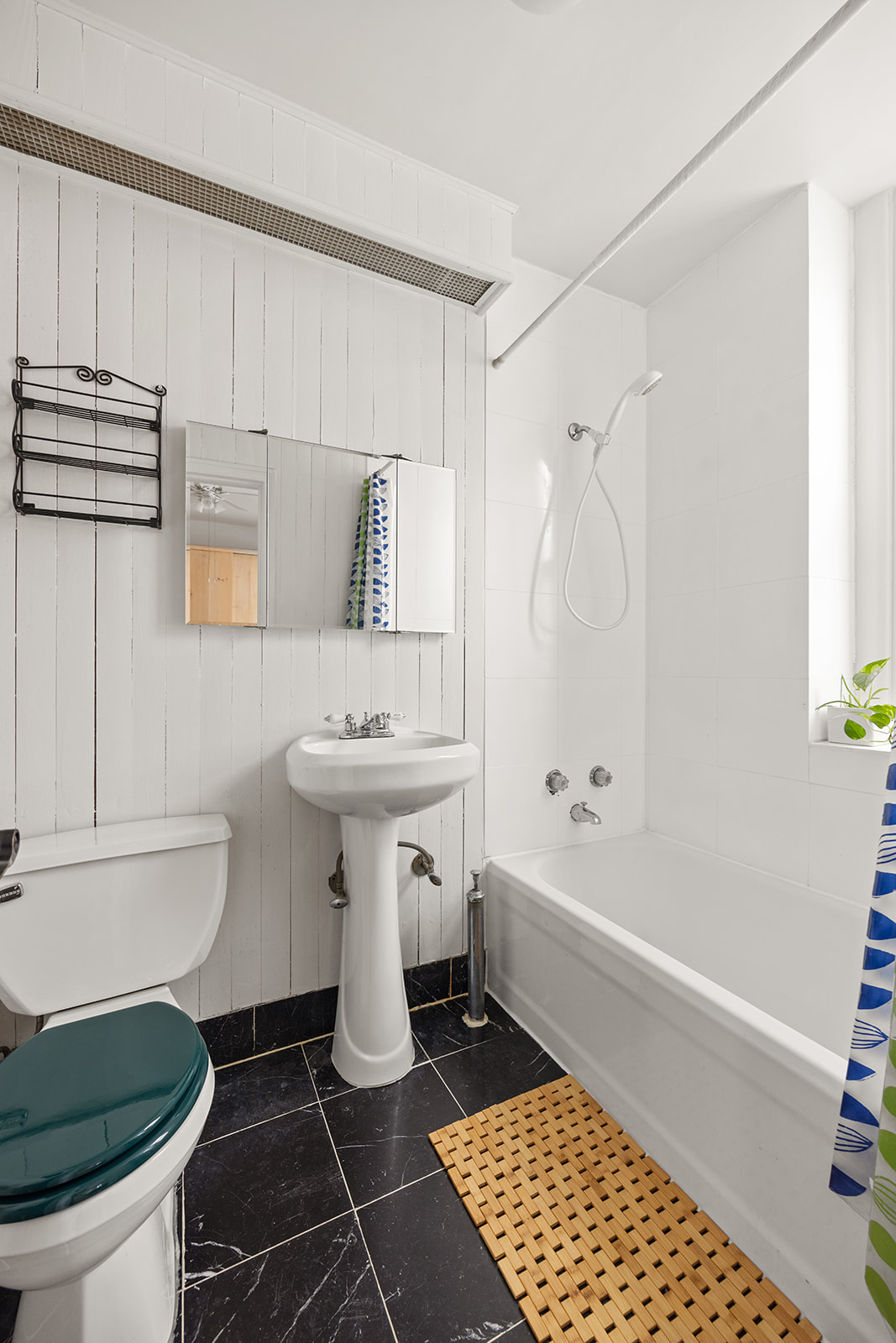 45 Pineapple Street, Unit 4A Brooklyn, NY 11201 - Photo 7 of 8