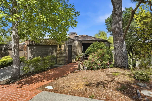 $1,015,000 | 160 La Perdiz Court, San Rafael, CA 94903
