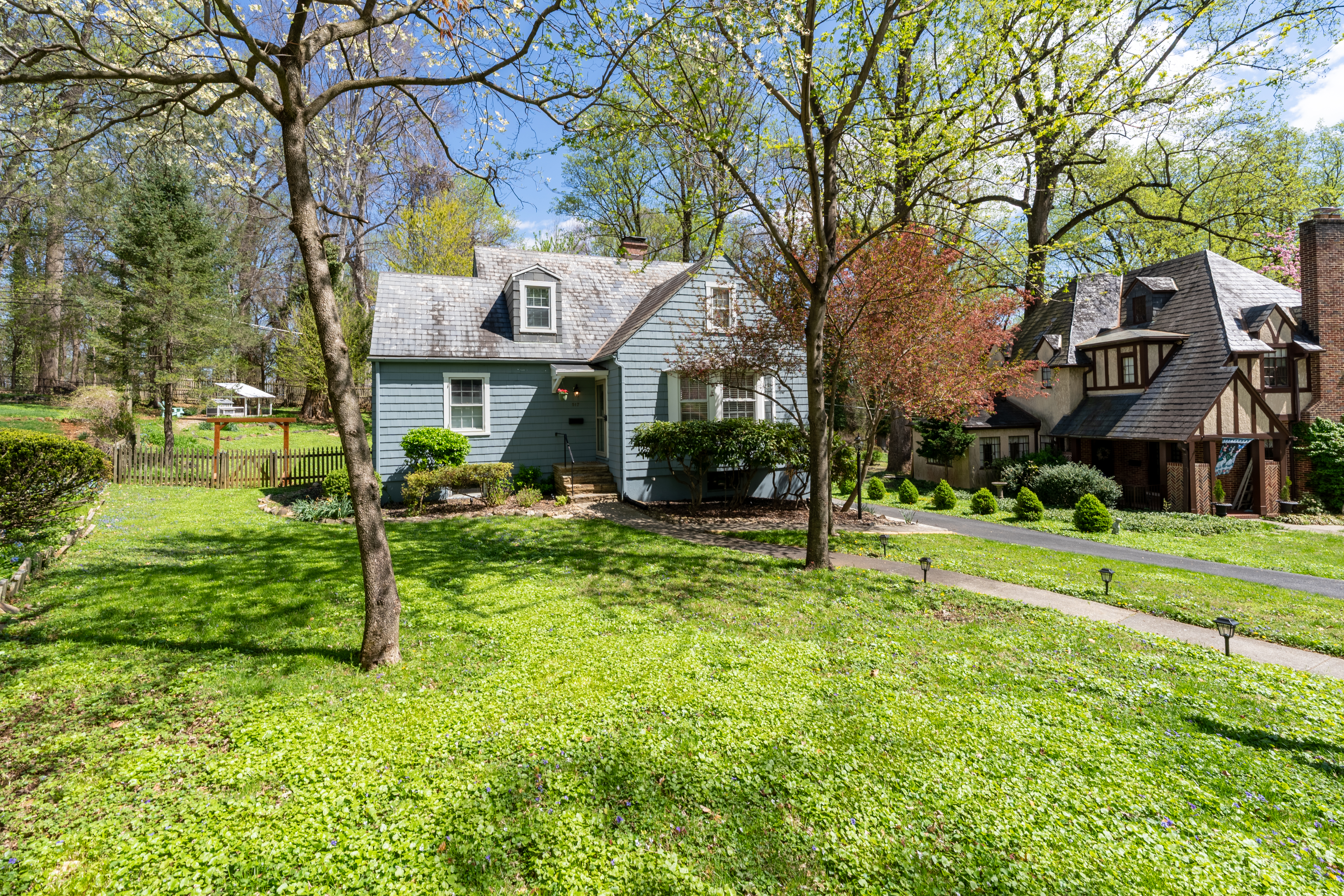 517 Nottingham Road Baltimore, MD 21229 - Photo 2 of 52