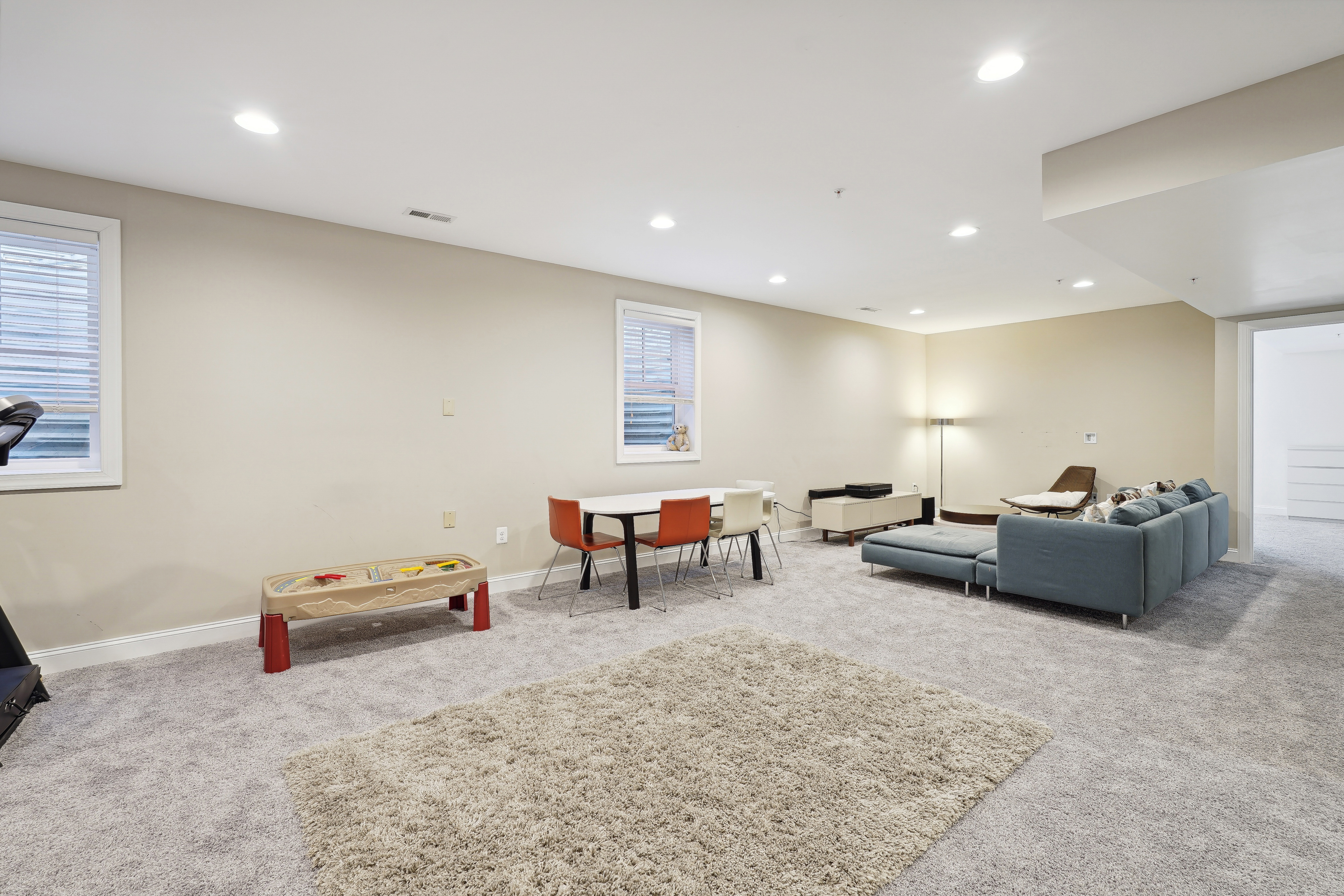 8919 Ridge Place Bethesda, MD 20817 - Photo 28 of 41