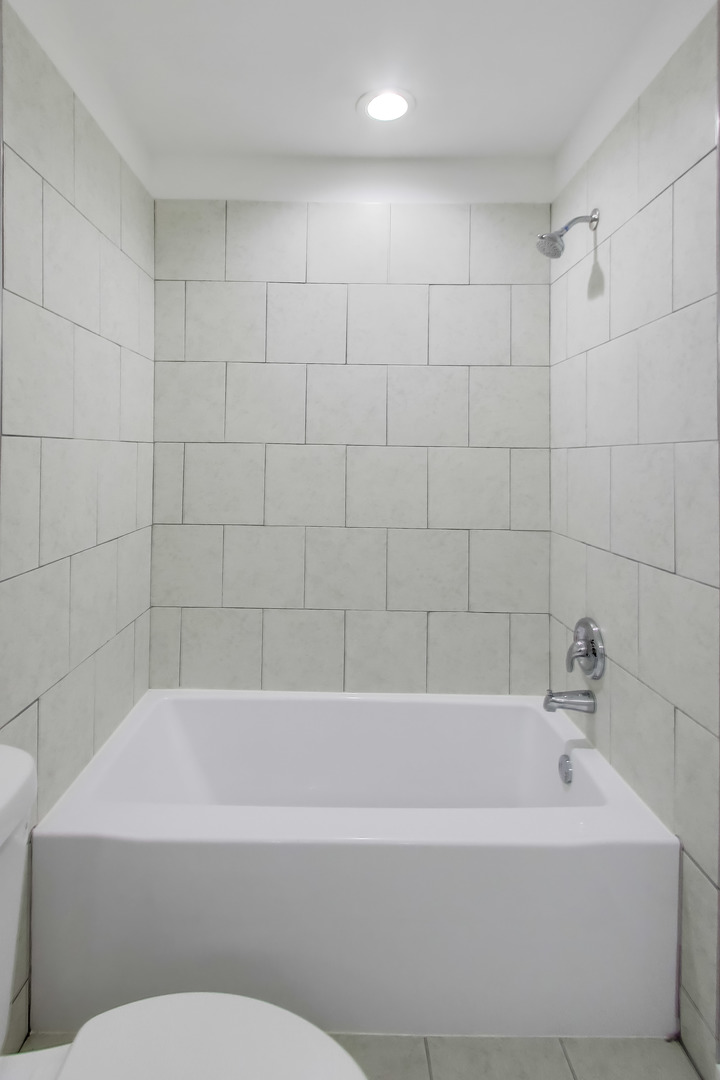 13723 South Springfield Avenue, Unit 1 Robbins, IL 60472 - Photo 33 of 36