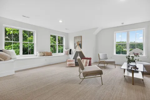 $1,999,000 | 37 Maple Street, Lynnfield, MA 01940