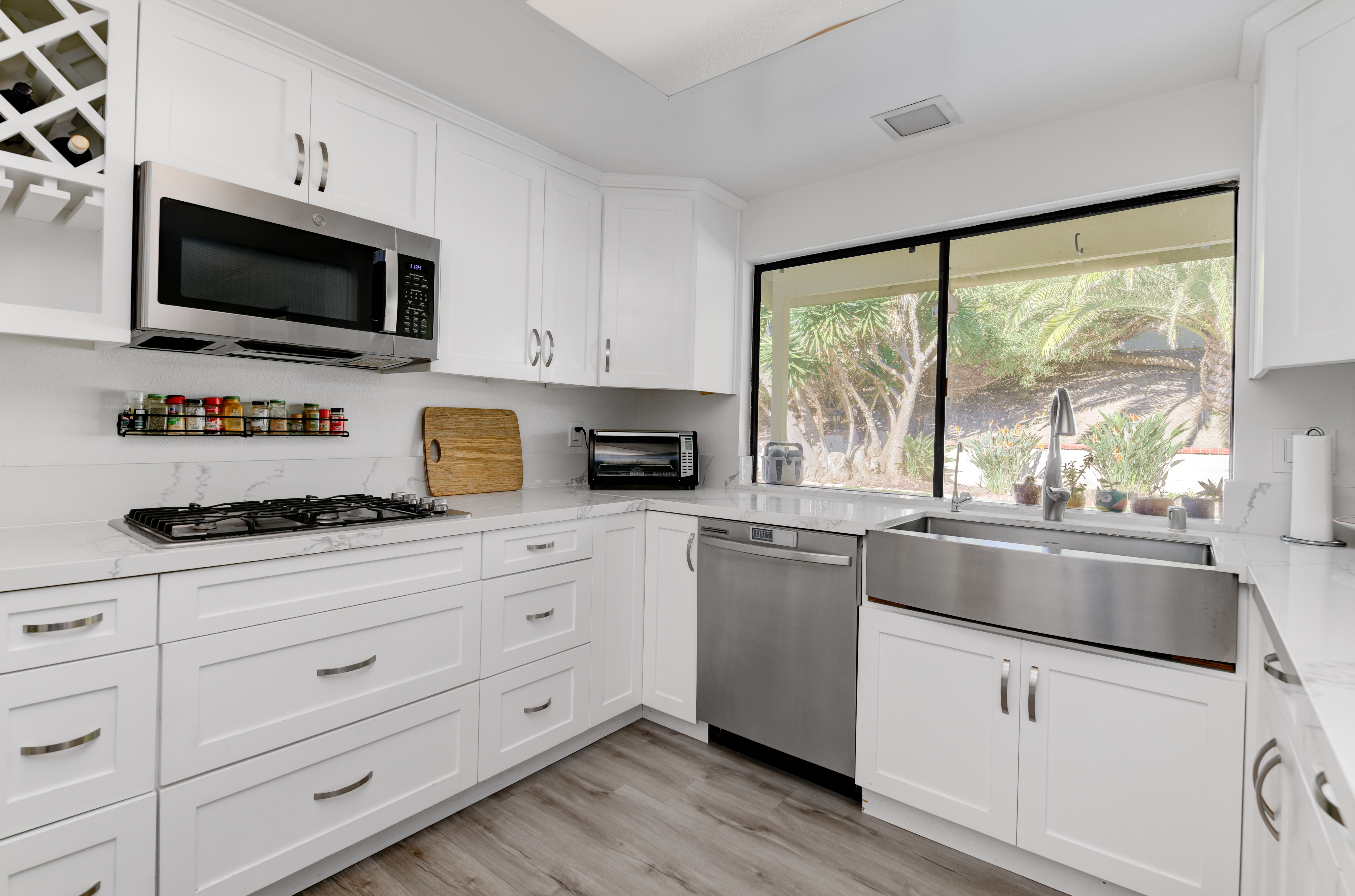 3408 Viewpoint Way Oceanside, CA 92056 - Photo 9 of 27