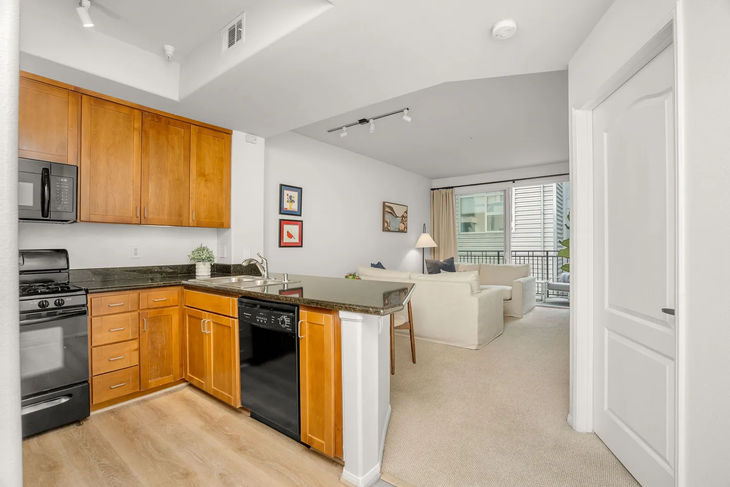 $649,000 | 4060 Glencoe Avenue, Unit 228, Marina del Rey, CA 90292