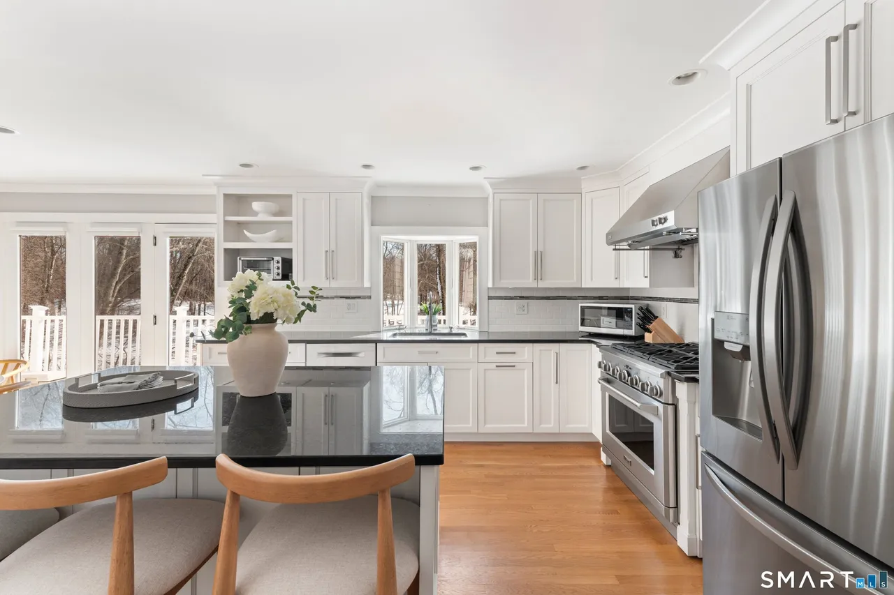 117 Weston Road Westport, CT 06880 - Photo 13 of 39