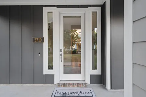 $3,250 | 3710 Prague Mews, Dallas, TX 75236