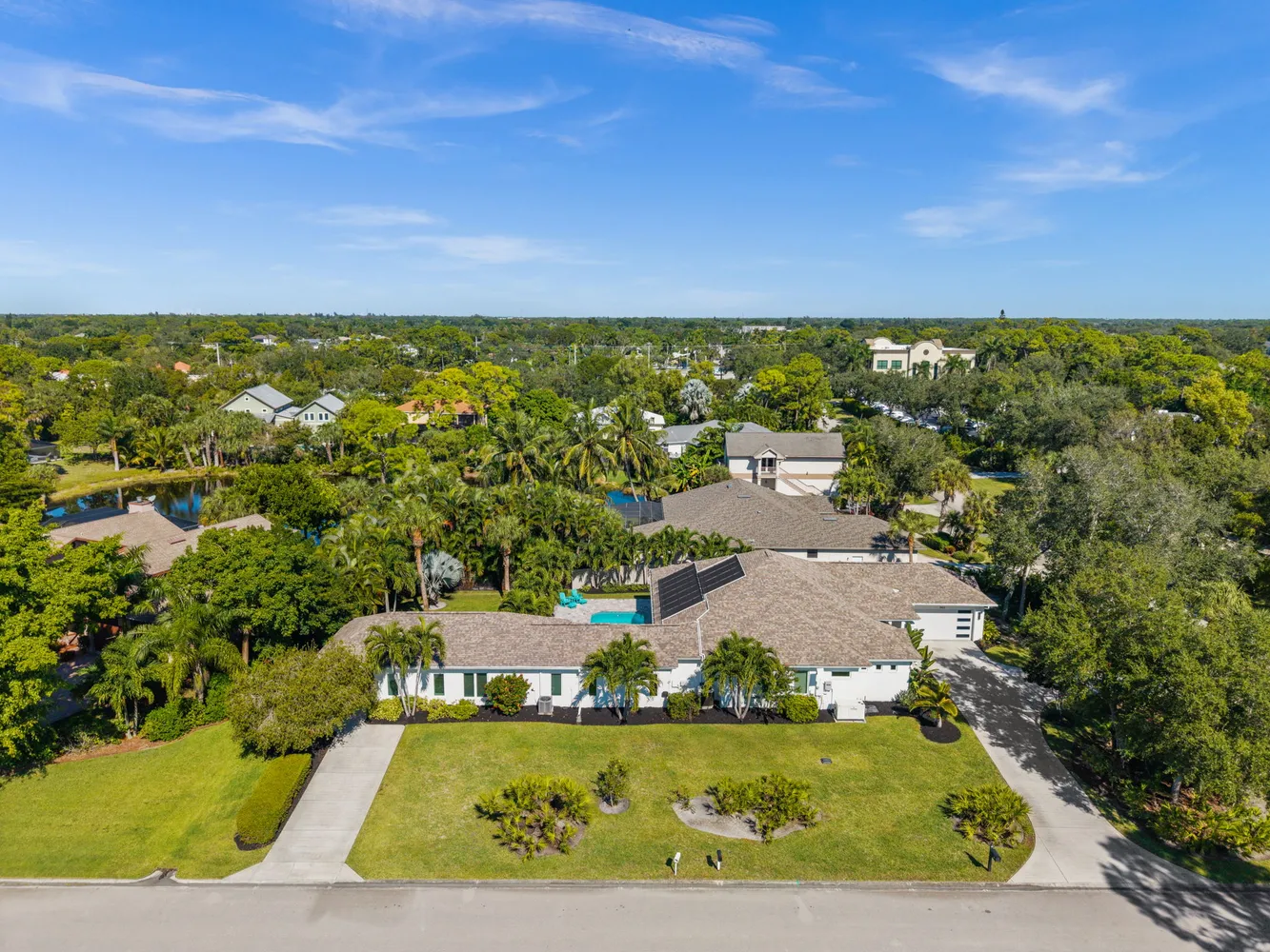 $2,500,000 | 1963 Bethany Place, Naples, FL 34109