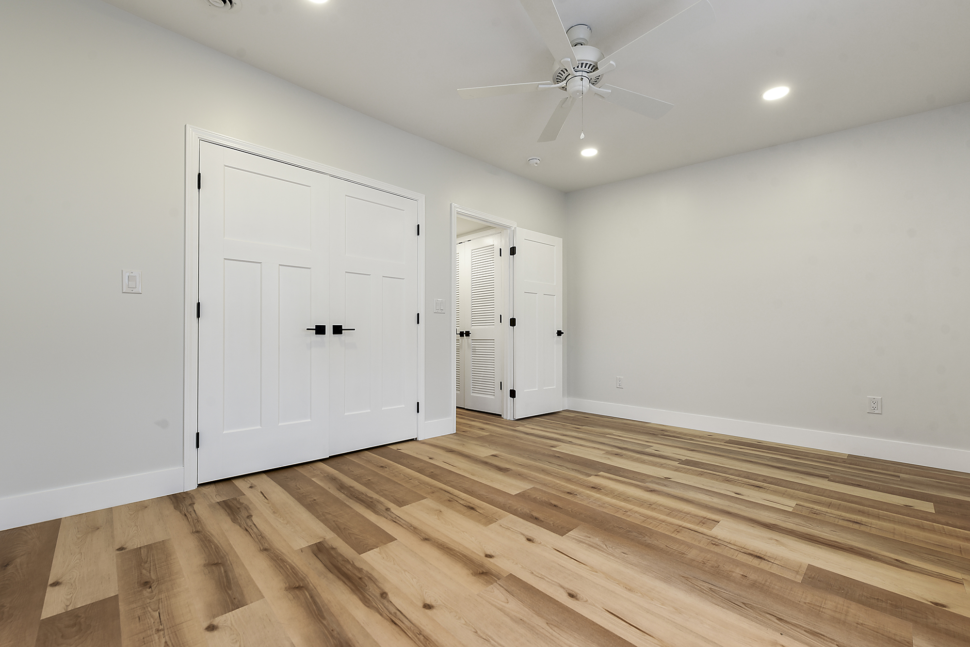 5412 Carnegie Street Pittsburgh, PA 15201 - Photo 35 of 55 a view of an empty room