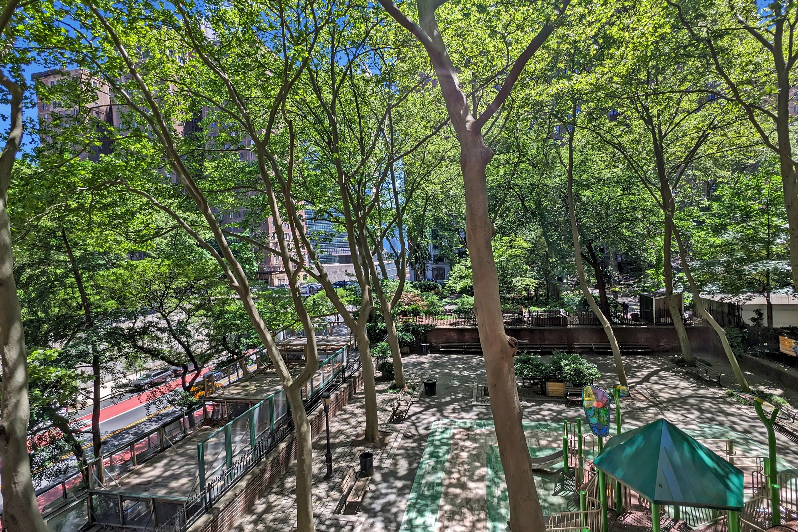 320 East 42nd Street, Unit 418 Manhattan, NY 10017 - Photo 3 of 10