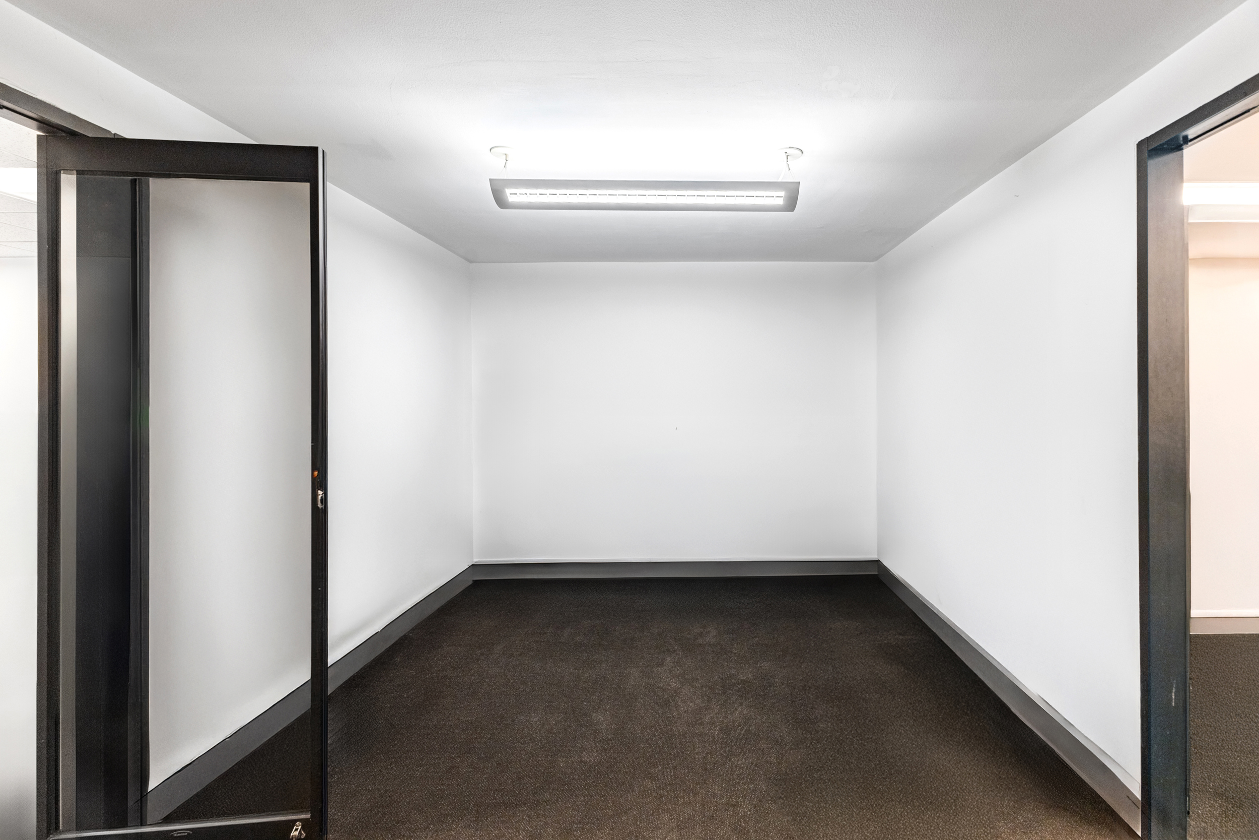 47 East 19th Street, Unit 4 Manhattan, NY 10003 - Photo 4 of 11 a view of room