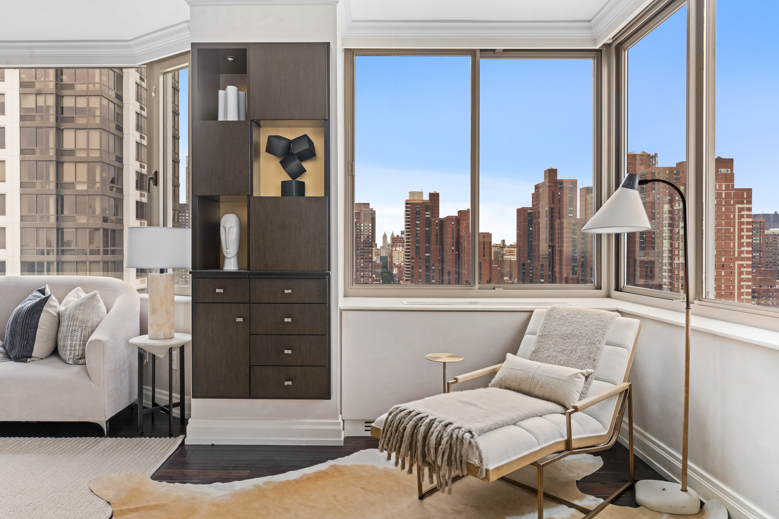400 East 90th Street, Unit 23B Manhattan, NY 10128 - Photo 4 of 17
