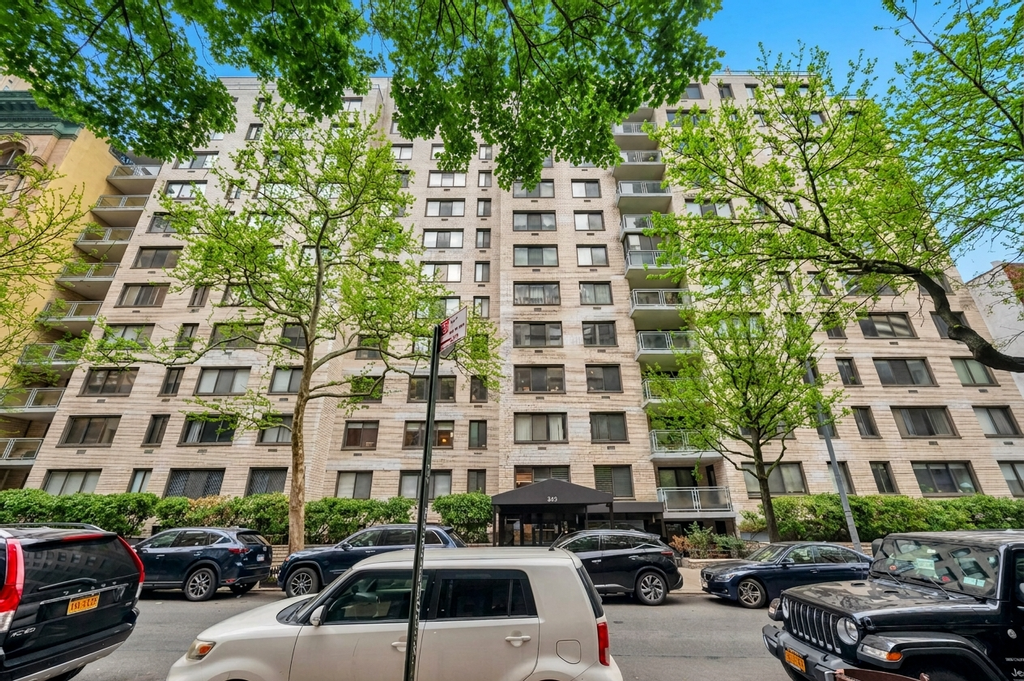 345 East 73rd Street, Unit 5F Manhattan, NY 10021 - Photo 11 of 13