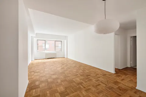 $675,000 | 55 East 87th Street, Unit 9M | Upper East Side