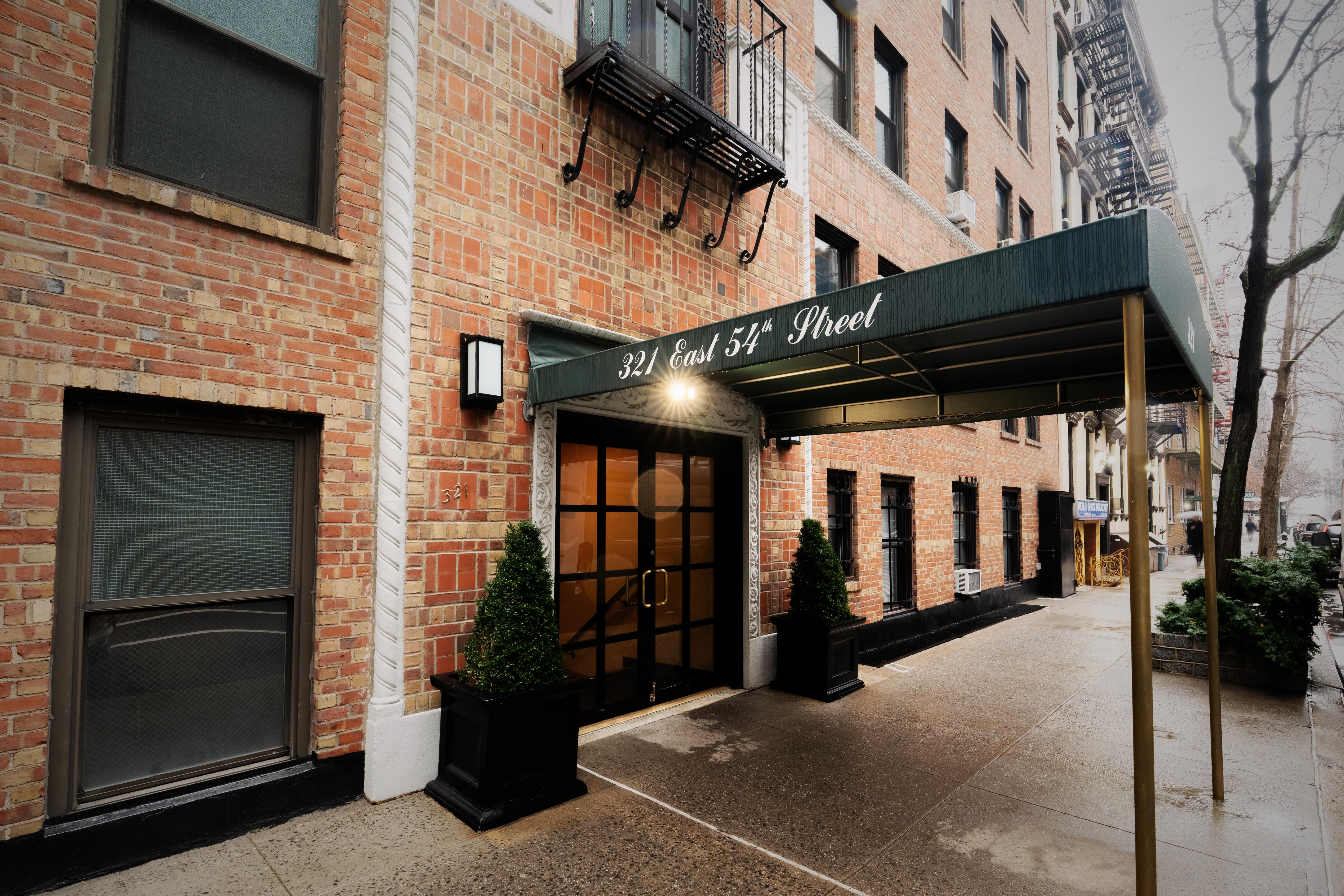 321 East 54th Street, Unit 3D Manhattan, NY 10022 - Photo 6 of 7