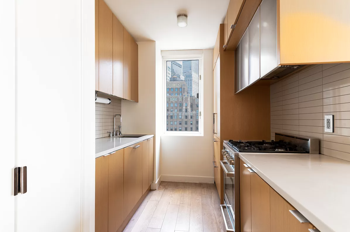 225 Rector Place, Unit 19C Manhattan, NY 10280 - Photo 2 of 8