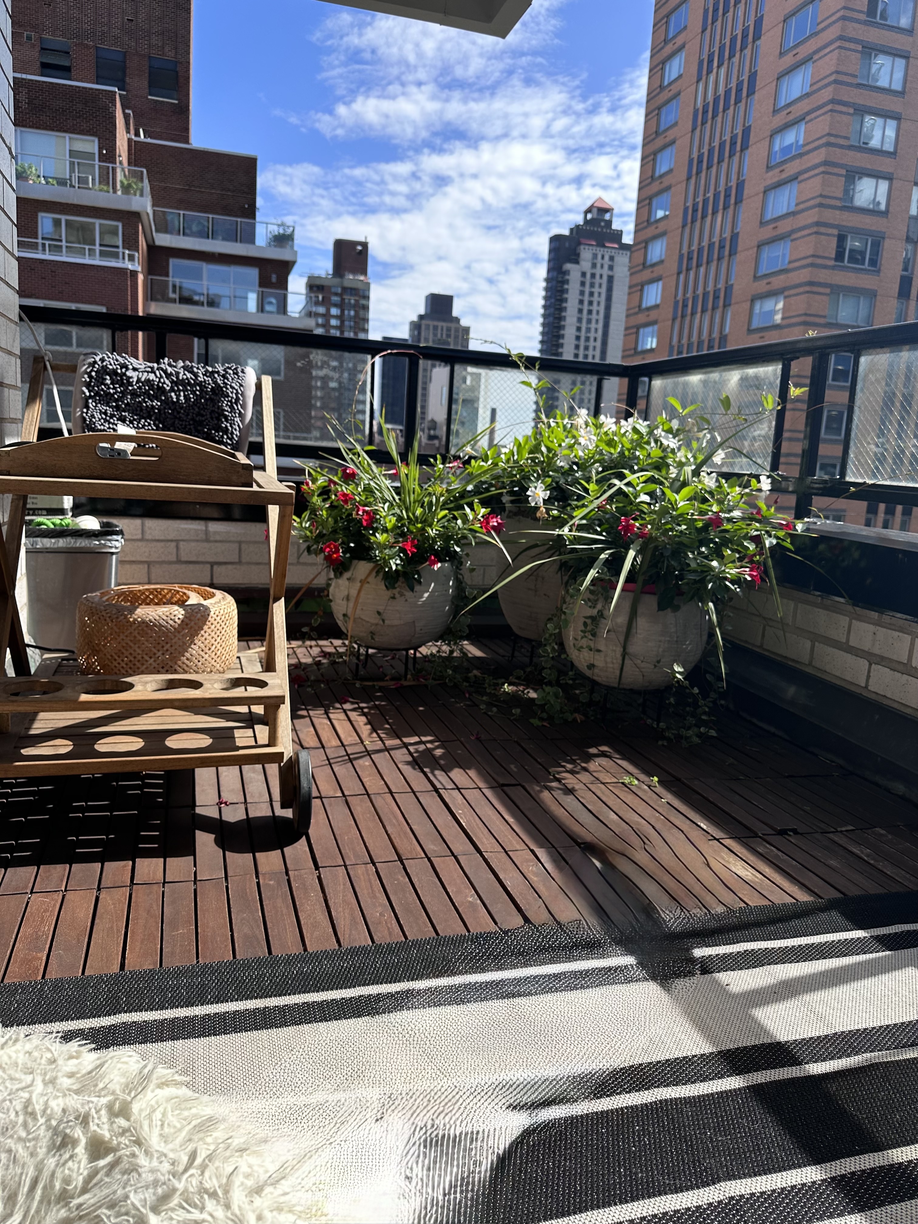 175 East 62nd Street, Unit 18B Manhattan, NY 10065 - Photo 17 of 18 a view of a balcony with sitting area
