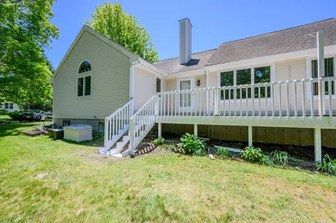 $579,000 | 1 Sandview Terrace, Mashpee, MA 02649