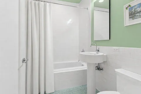 $1,500,000 | 1 Hanson Place, Unit 18L | Fort Greene