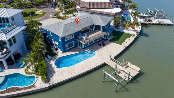 $2,200,000 | 16123 6th Street East, Redington Beach, FL 33708