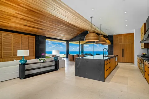 $21,000,000 | 2838 Kapoli Street, Kealia, HI 96751