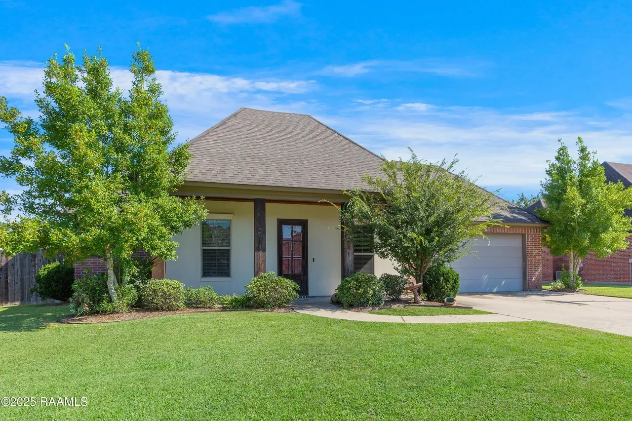 $279,000 | 3303 Chuggie Lane, New Iberia, LA 70563