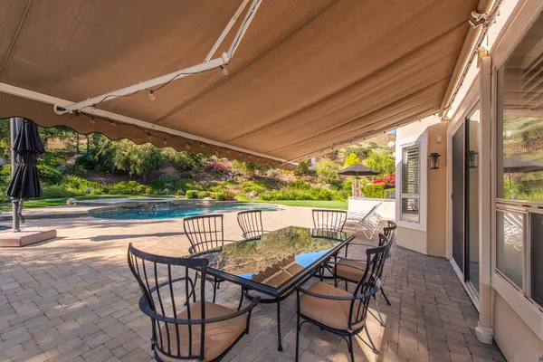 $1,699,000 | 3049 Shadow Hill Circle, Thousand Oaks, CA 91360