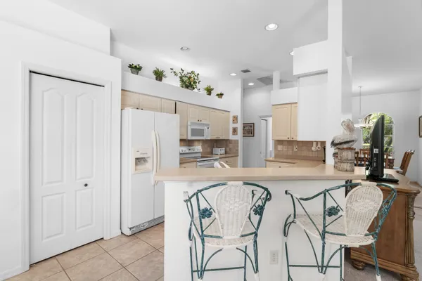 $575,000 | 25900 Creekbend Drive, Bonita Springs, FL 34135