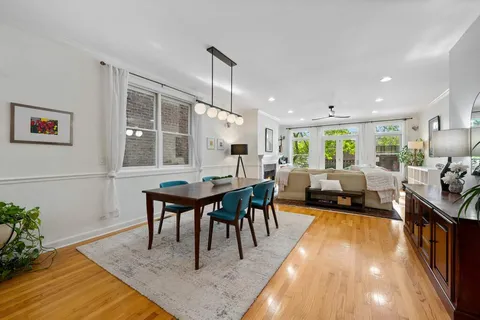 $875,000 | 3806 North Damen Avenue, Unit 1, Chicago, IL 60618