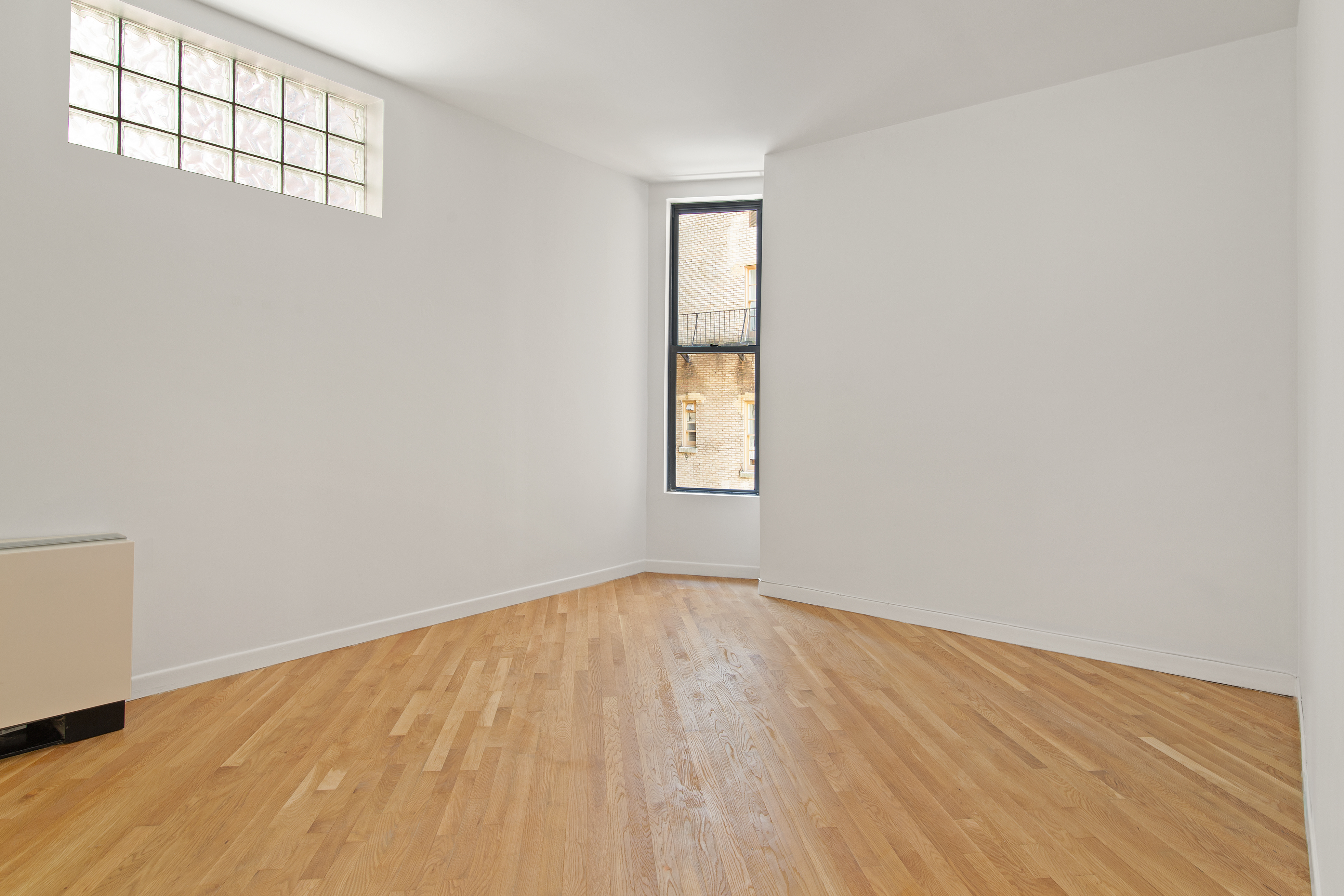 8 West 65th Street, Unit 4B Manhattan, NY 10023 - Photo 10 of 13