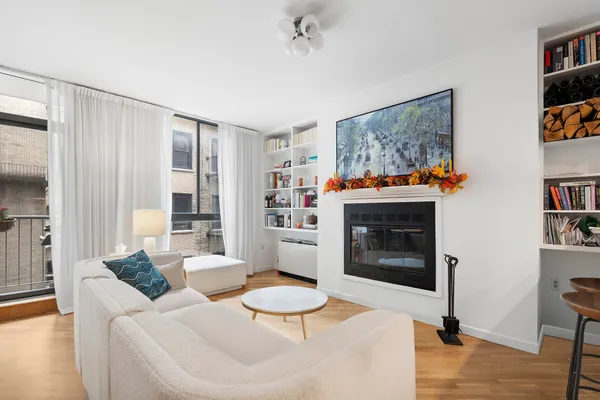 $1,225,000 | 8 West 65th Street, Unit 4B | Upper West Side
