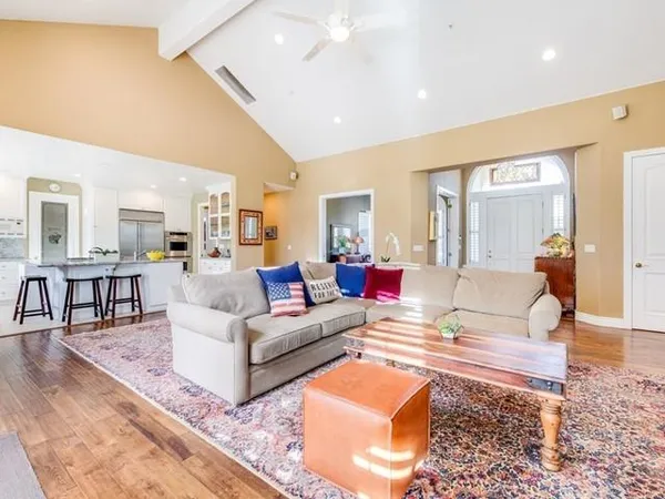 $3,188,000 | 10531 Korn Lane, Gilroy, CA 95020