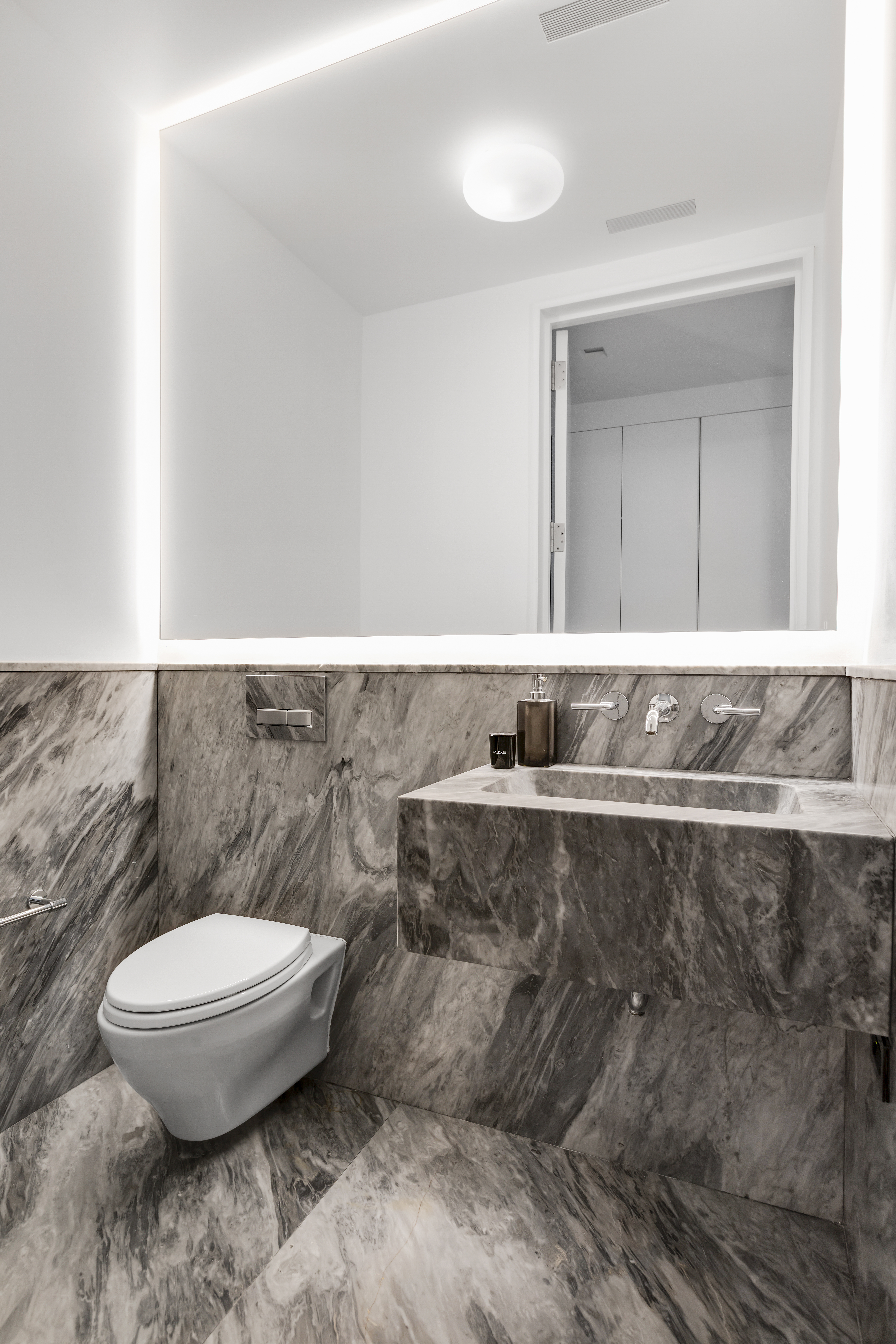 21 East 12th Street, Unit 5B Manhattan, NY 10003 - Photo 10 of 11