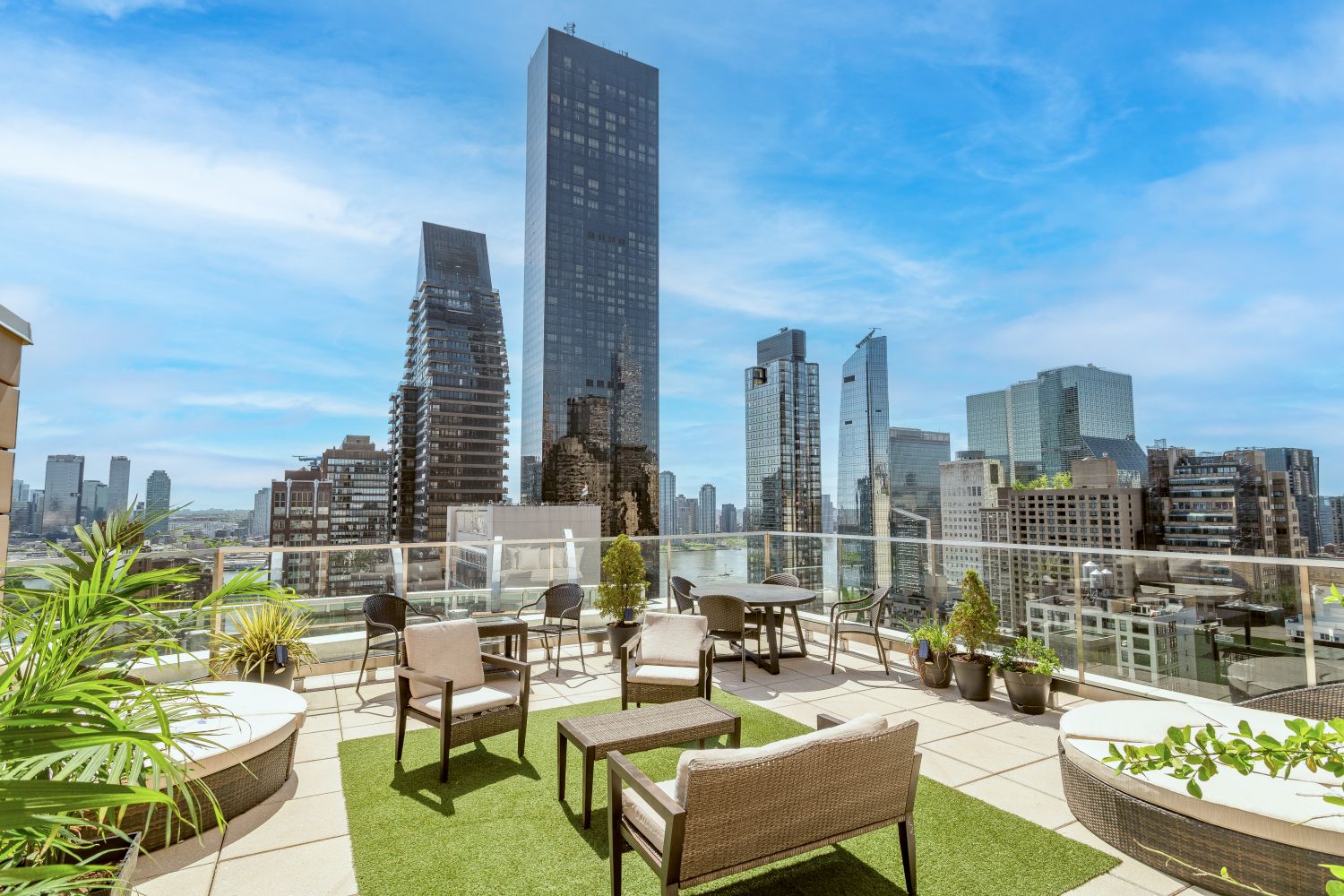 250 East 49th Street, Unit 14CD Manhattan, NY 10017 - Photo 9 of 15