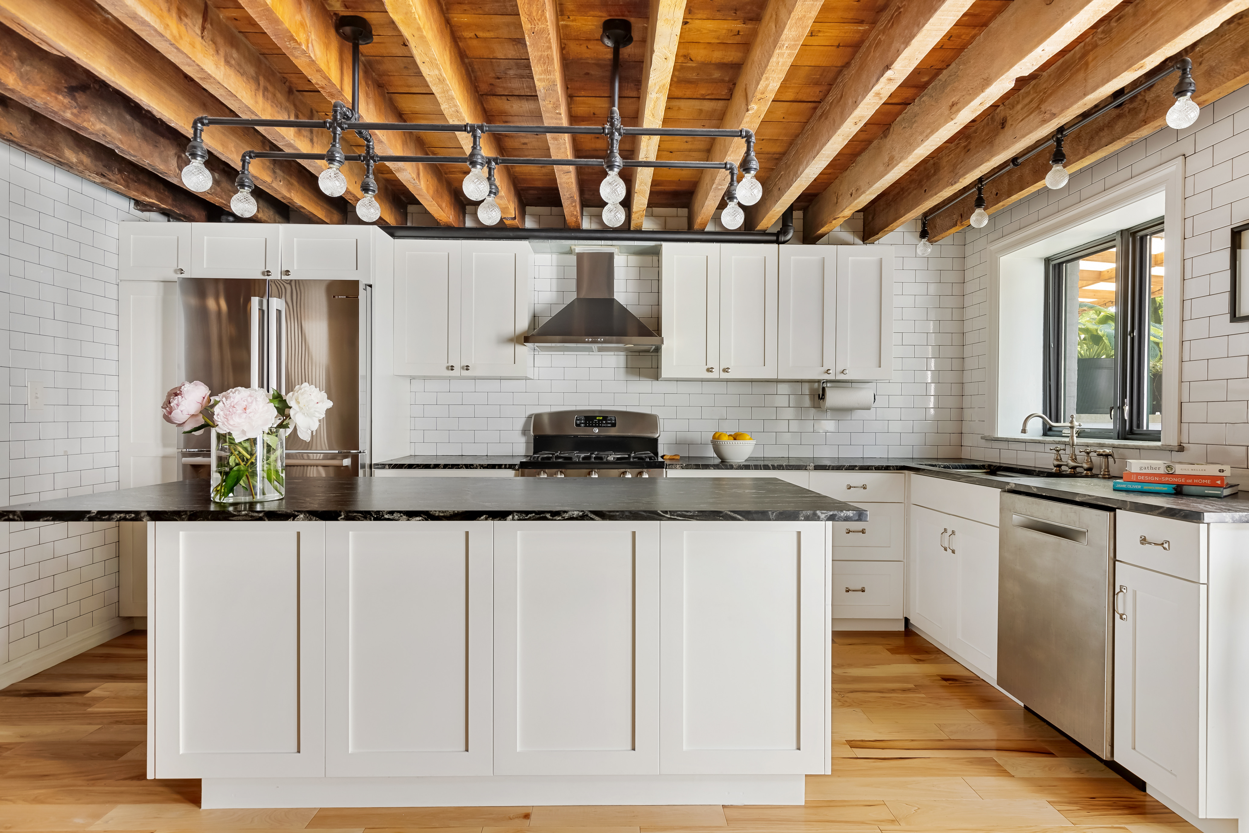 636 17th Street Brooklyn, NY 11218 - Photo 5 of 16