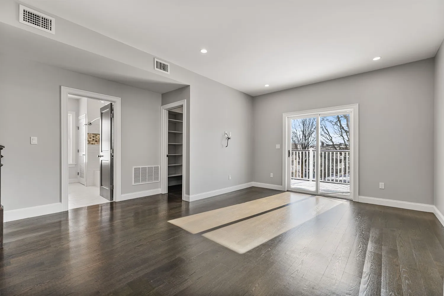 $4,500 | 83 Centre Street, Unit 2, Dorchester Center, MA 02124