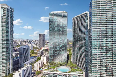 a picture of city view