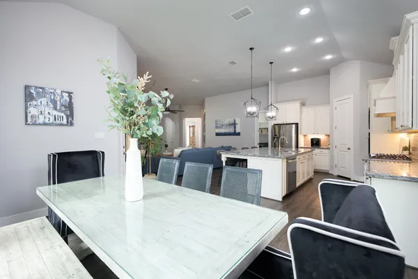 $699,000 | 117 Wildrose Hill Drive, Boerne, TX 78006