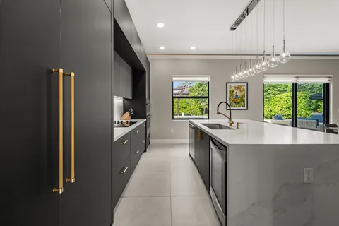 $1,395,000 | 15450 Northwest 88th Avenue, Miami Lakes, FL 33018